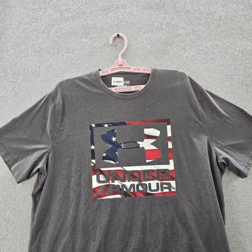 Under Armour Men Shirt XL Gray Flag USA Print Heatgear Activewear Logo‎ Loose